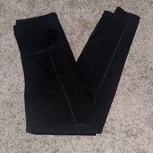American eagle black leggings with side pockets!